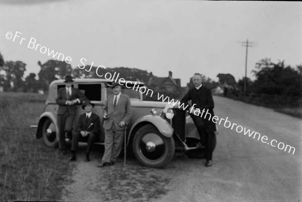 GROUP (END OF A PERFECT DAY) L.R. KEVIN JONES WALTER (HIS FATHER) MR BUNBURY FR.B.